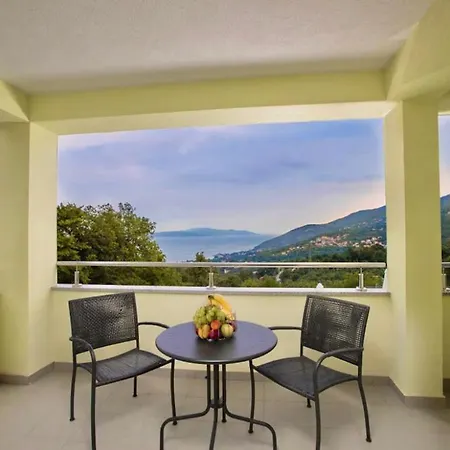 Alternus-apartman Dora Apartment Ičići
