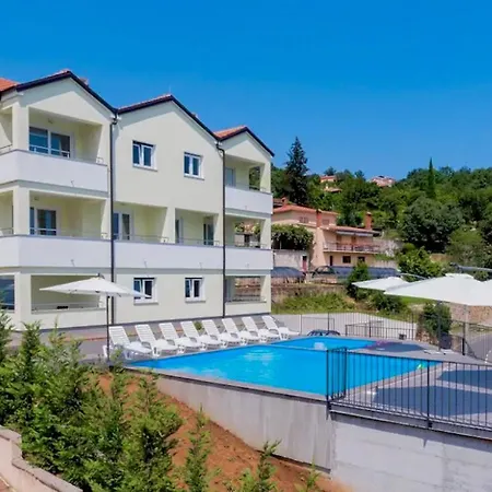 Lejlighed Alternus-apartman Dora *