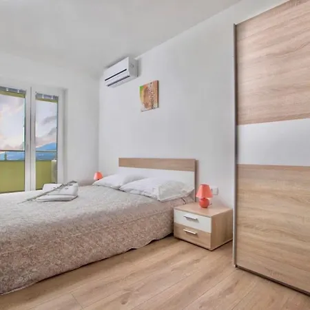 Alternus-apartman Dora * Ičići