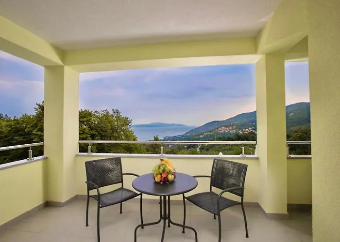 Alternus-apartman Dora Apartmán Ičići
