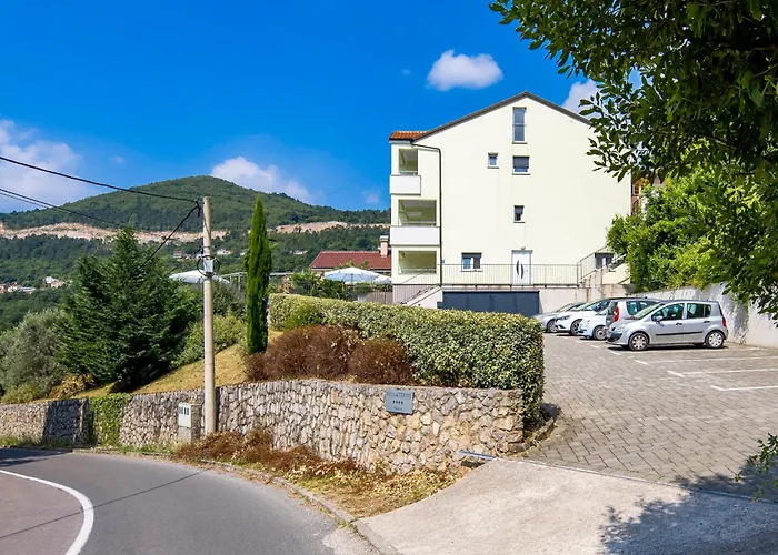 Apartmán Alternus-apartman Dora