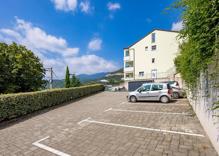 Alternus-apartman Dora * Ičići